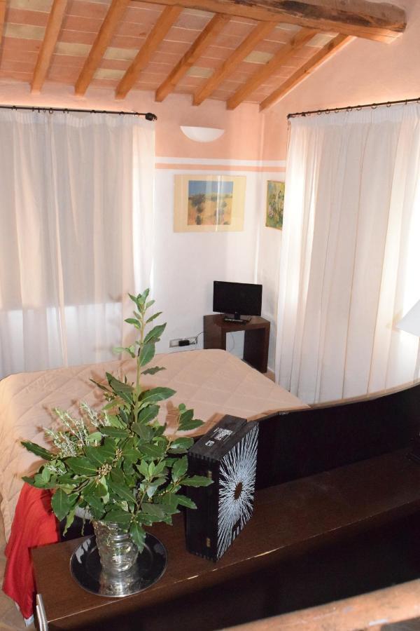 La Locanda Del Vino Nobile B&B มอนติปุลเชียโน ภายนอก รูปภาพ